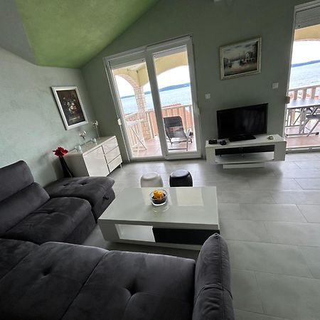 Villa Bubi โตรกีร์ ภายนอก รูปภาพ