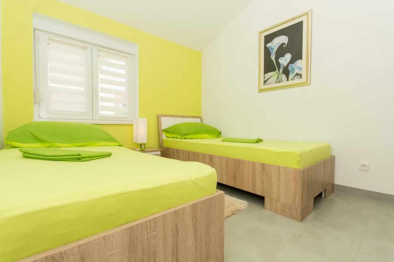 Villa Bubi โตรกีร์ ภายนอก รูปภาพ