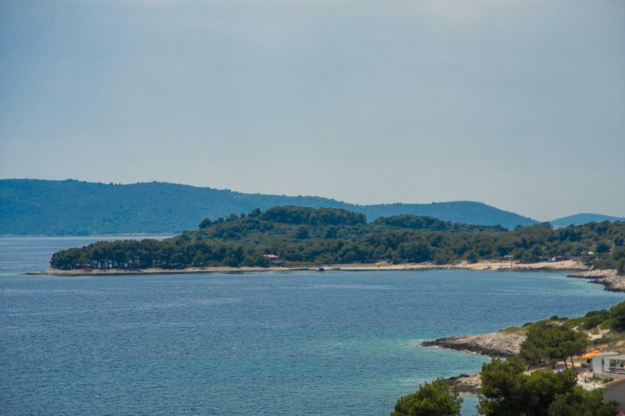 Villa Bubi โตรกีร์ ภายนอก รูปภาพ